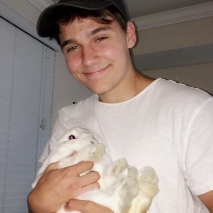 DOBRlKSERNST's profile picture. i say more dumb things before 9 am than most people say all day