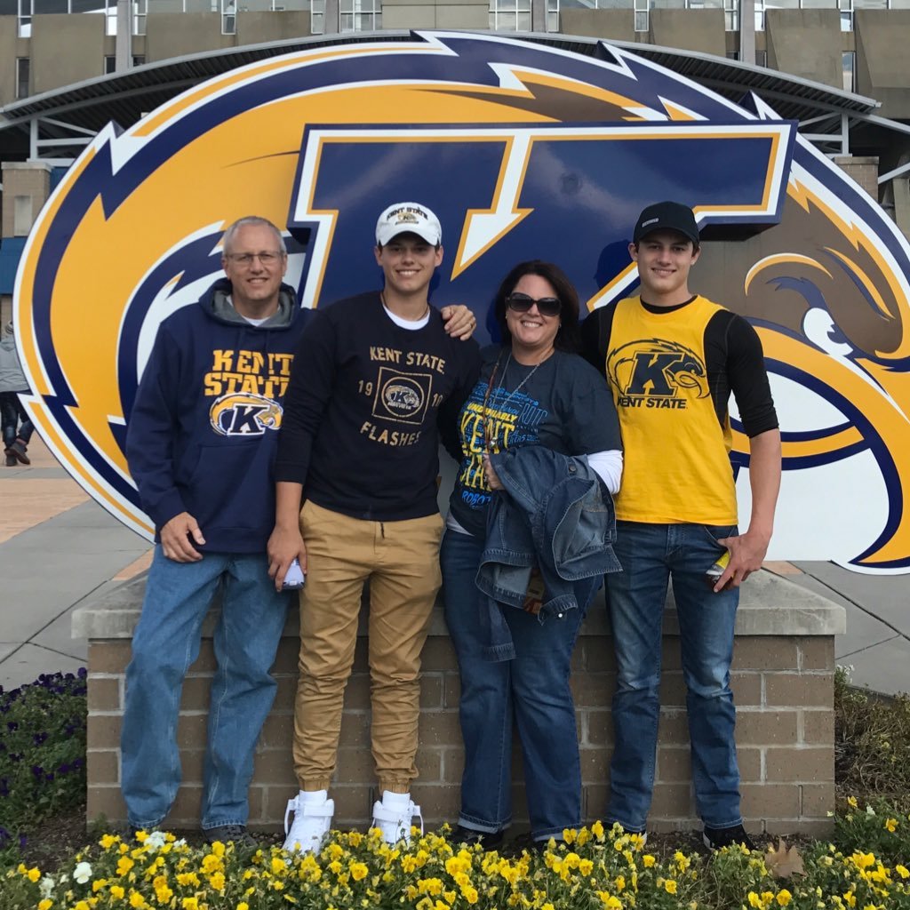 mth9's profile picture. 