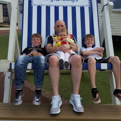 Profile Picture of Andy (@AndyHitch051169) on Twitter