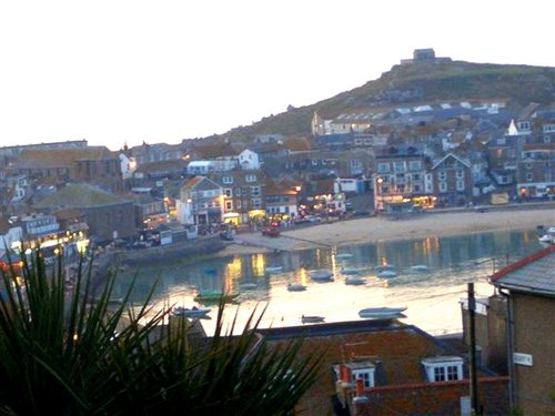 st_ives_cottage's profile picture. 