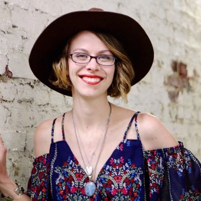 L_A_Elliott_Art's profile picture. My name is Leigh Elliott and I'm an artist. I always paint in oils ❤️