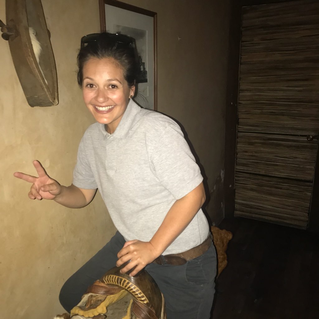 JusT_een88's profile picture. *No relation to Bill. IG: just.teeny SC: just_een            🌵👭🐶