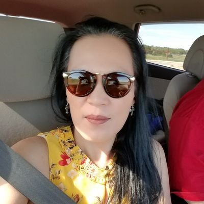 analyn_sanders's profile picture. 