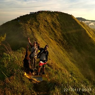 Karena dia begitu indah