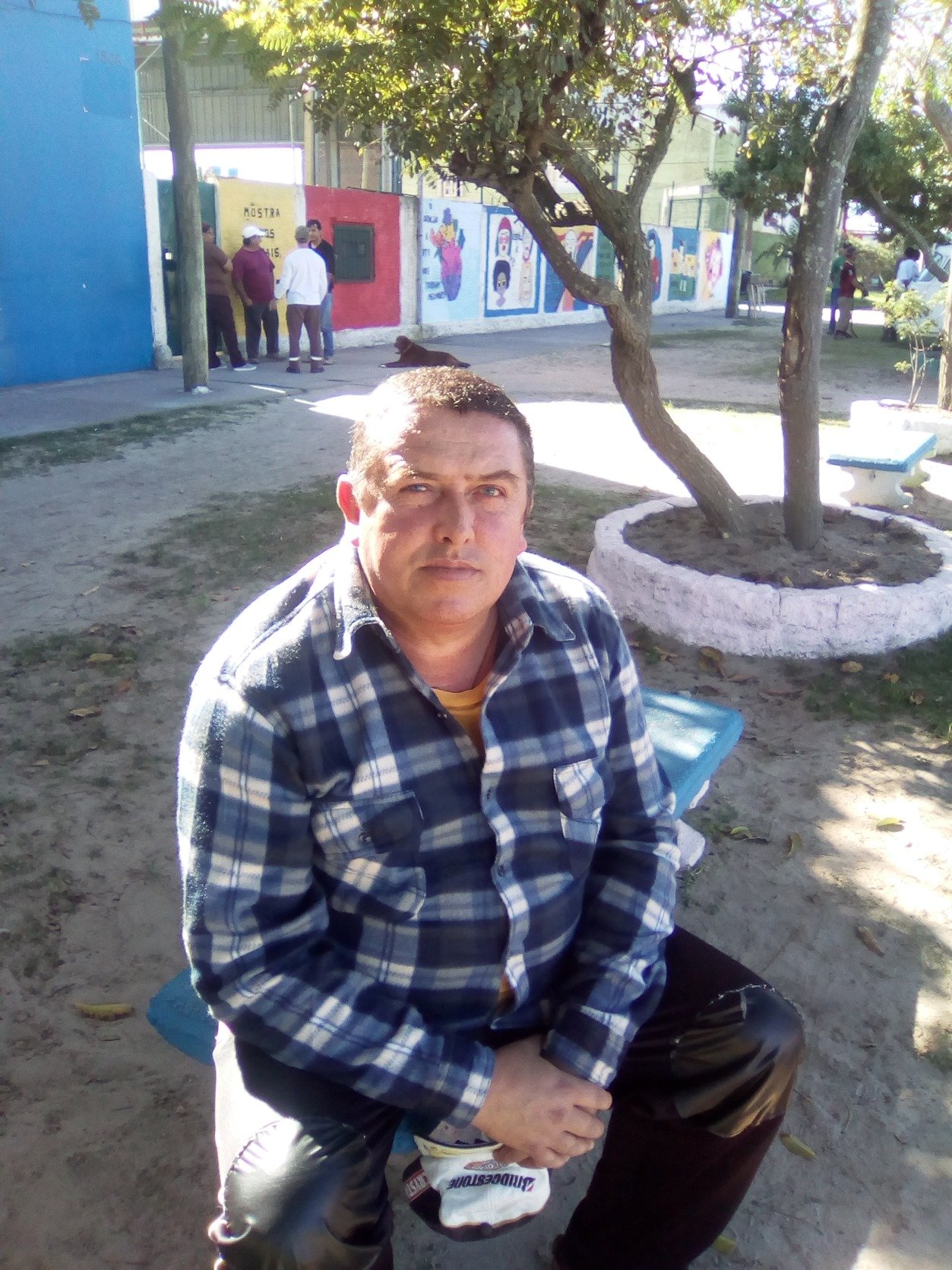 Reinald68378412's profile picture. Moro onde não mora ninguém, é lá que eu moro, é lá que me sinto bem..
Moro onde moro