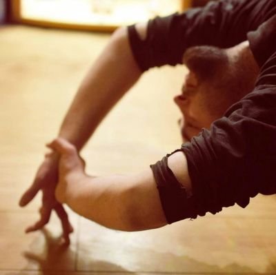 sonspike42's profile picture. Irish, idiot, nobody, nothing special.
Loves pro wrestling, ASMR, metal, and lasagne. Don't speak in hashtags, but very much want all the lasagne you can spare.