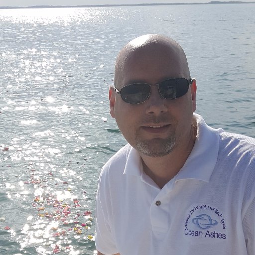 ashes2oceans's profile picture. Providing beautiful and dignified Florida ocean ash scatterings for your loved ones.