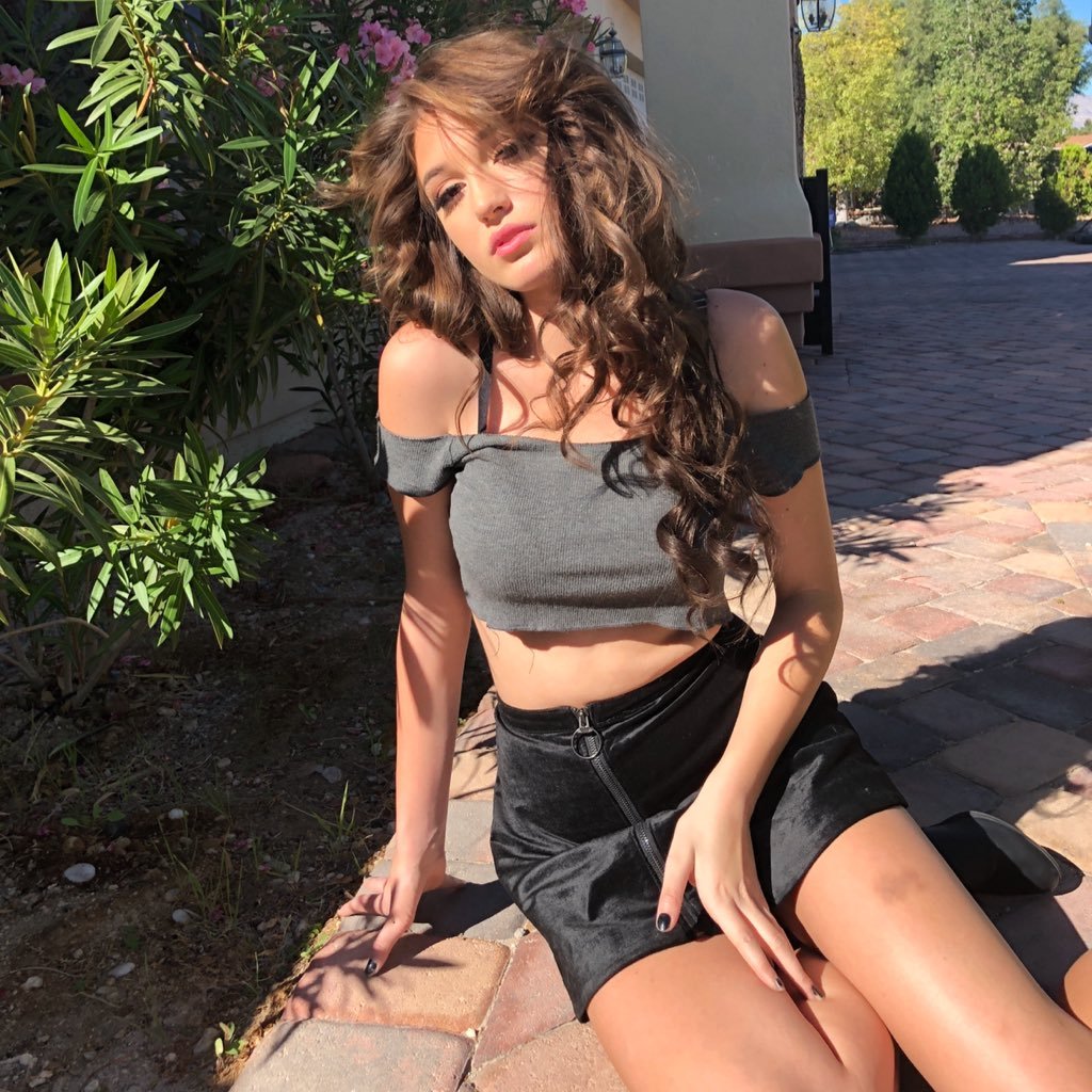 sty_beautifull's profile picture. 