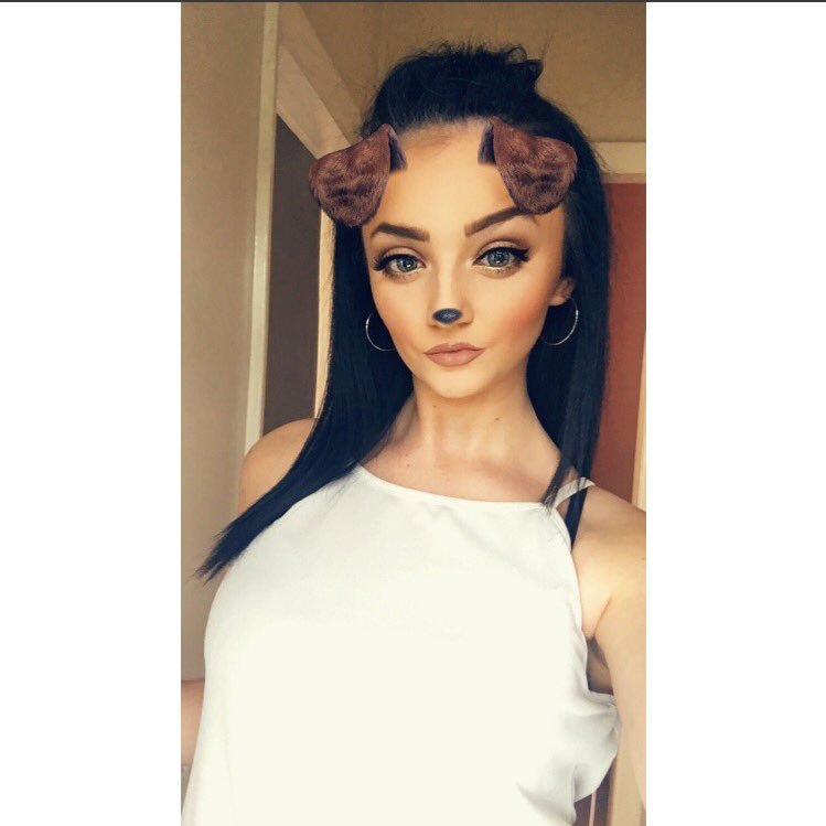 EmmaKatie97's profile picture. 20🇬🇧Takes coffee very seriously ☕️ EmmaKatie20 👻