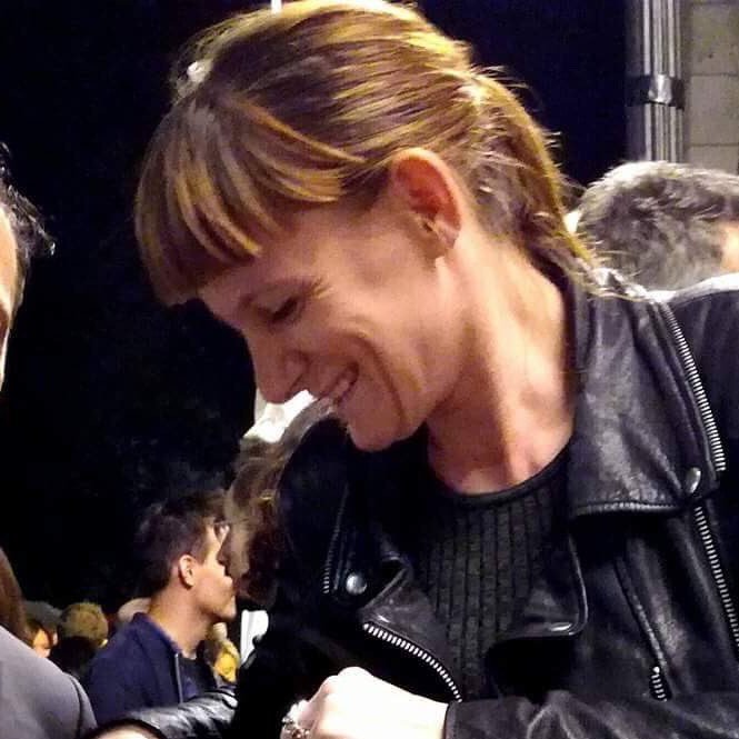 RimaBobor's profile picture. Single, free, underground cultures, fuck you 2014. Un truc dans ce goût là.