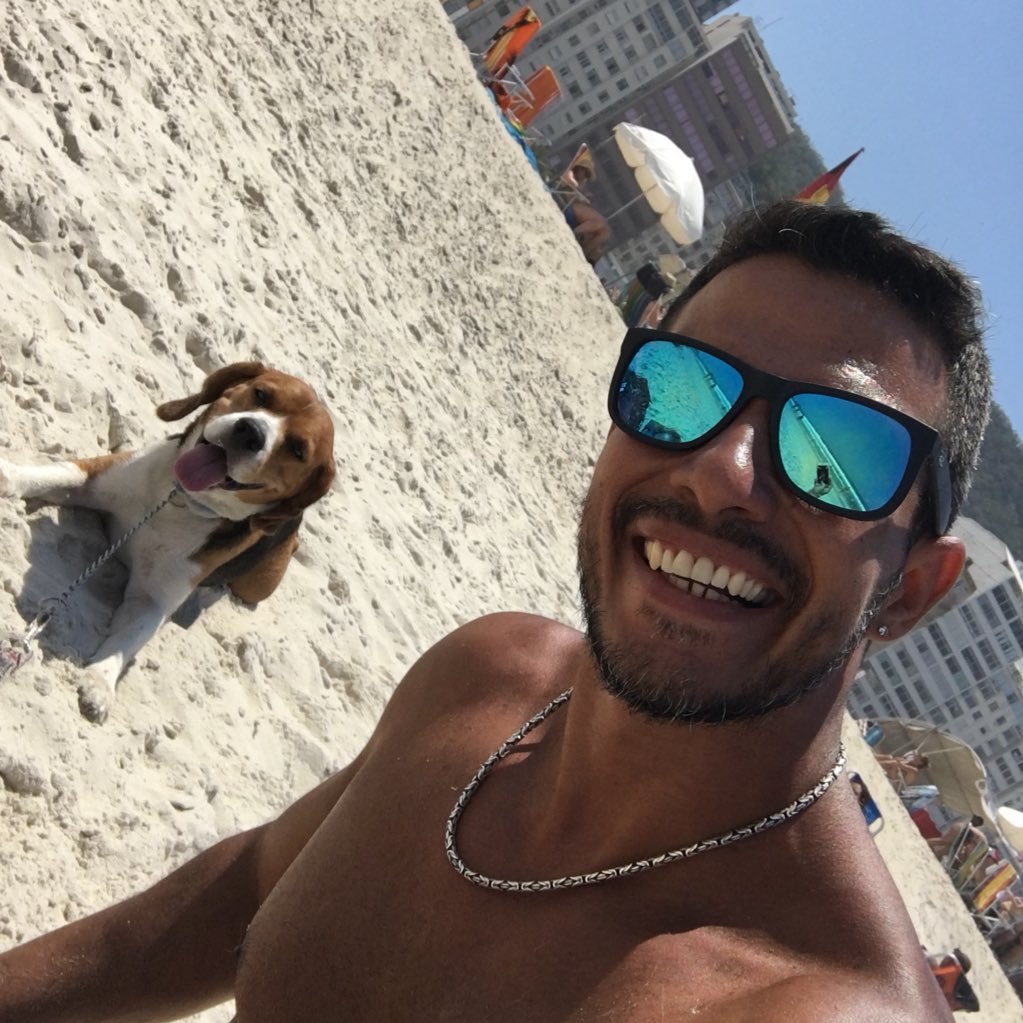 Carioca, Tijucano,Evangelico e Flamenguista de 43 anos - @Robson Rato