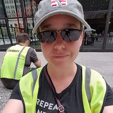 She / Her / Hers. Activist. Host of Solidarity Sundays Logan Square. Postcard Fiend.