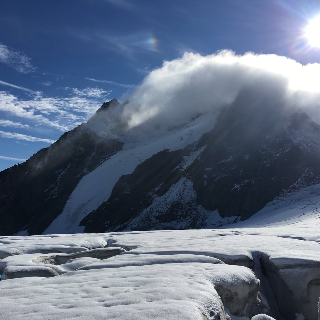 Hitec85's profile picture. 100% Ski, Climb & Mountaineer Addict... Normal people live their lives the way it is...me too, but I start enjoying it more when it becomes Extreme!