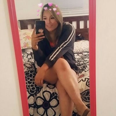 DivaDeLafayette's profile picture. fuck you