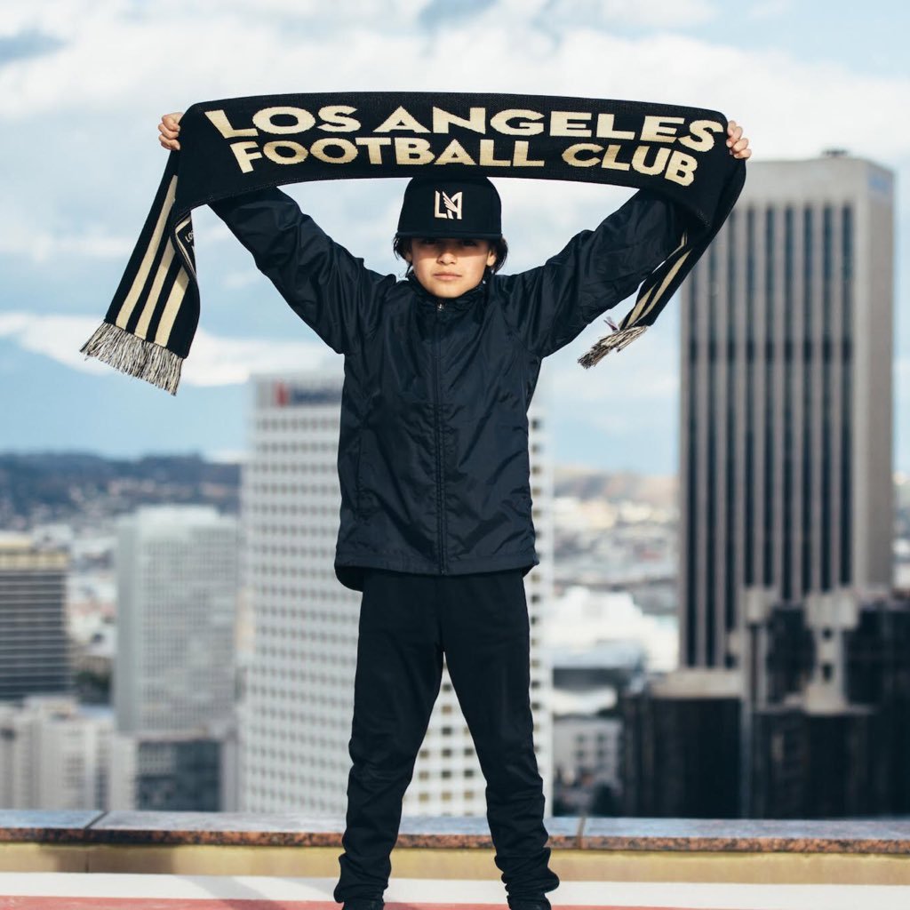 fútbol + community 👉 @LAFCrich