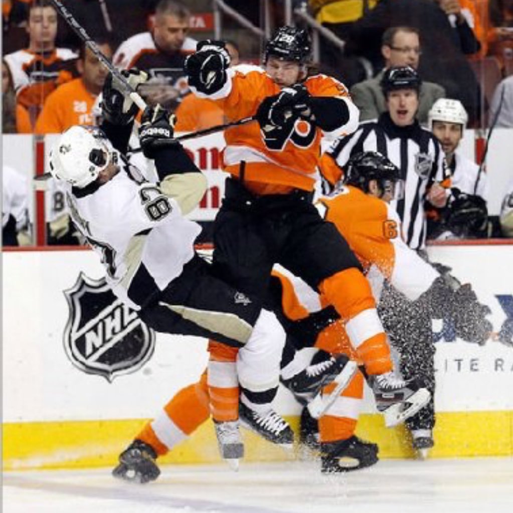 Explicit fan account of the Flyers. 2010 was one of the greatest years of my life. Hockey’s back baby, lets fucking go!