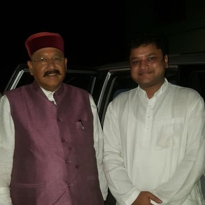 Akshat Goyal(Raja) An Entrepreneur from Uttrakhand.
9690211111