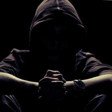 MOI_MOI311's profile picture. sana ako nalang ang right hand mo, para tuwing national anthem ako ang laman ng puso mo.