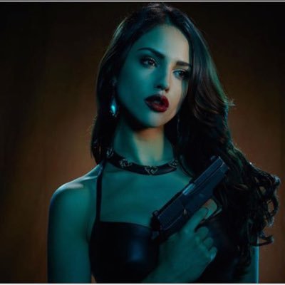 I'm Kisa. I use to be the property of men being a exotic dancer but that change thanks to two brothers #Taken by my love @OwenShawR7