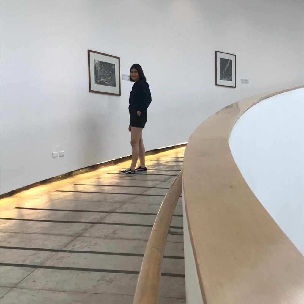 Pingpingorn's profile picture. Don't you know I'm human too.