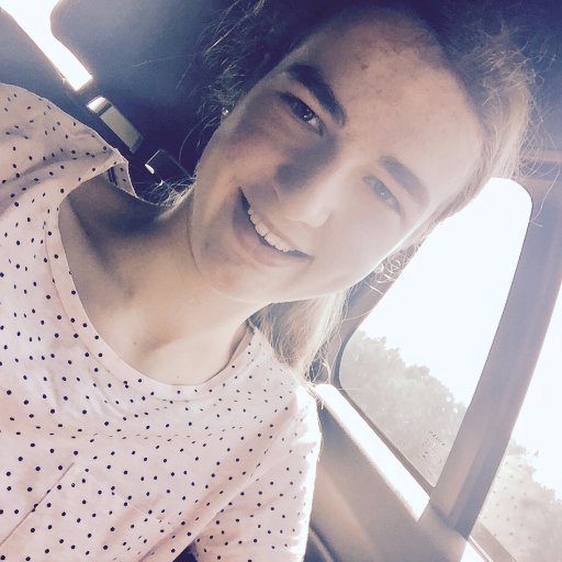 xsophieon_'s profile picture. 