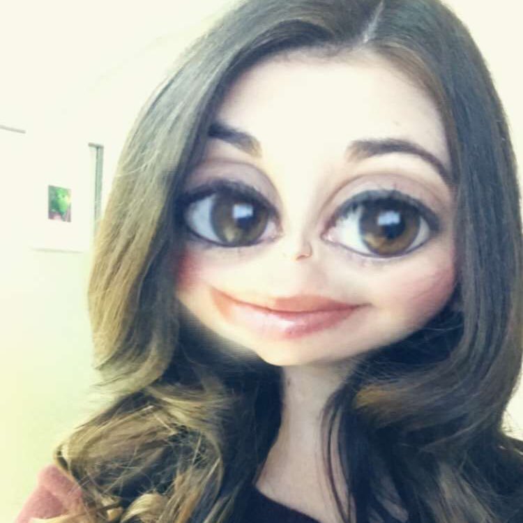 mrscombs913's profile picture. Wife to @calebcombs | Disney Fanatic | Potterhead | Dog Mom |