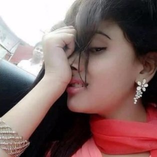 My name is Sara and I am a blogger. I love working online. I like walking. I like listening to the song