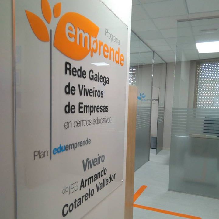 ViveiroIESCotar's profile picture. Somos un oasis para os emprendedores. Buscamos xente inquieta, que queira probarse e probar o mercado. Para que o logre, tentamos darlles as máximas facilidades