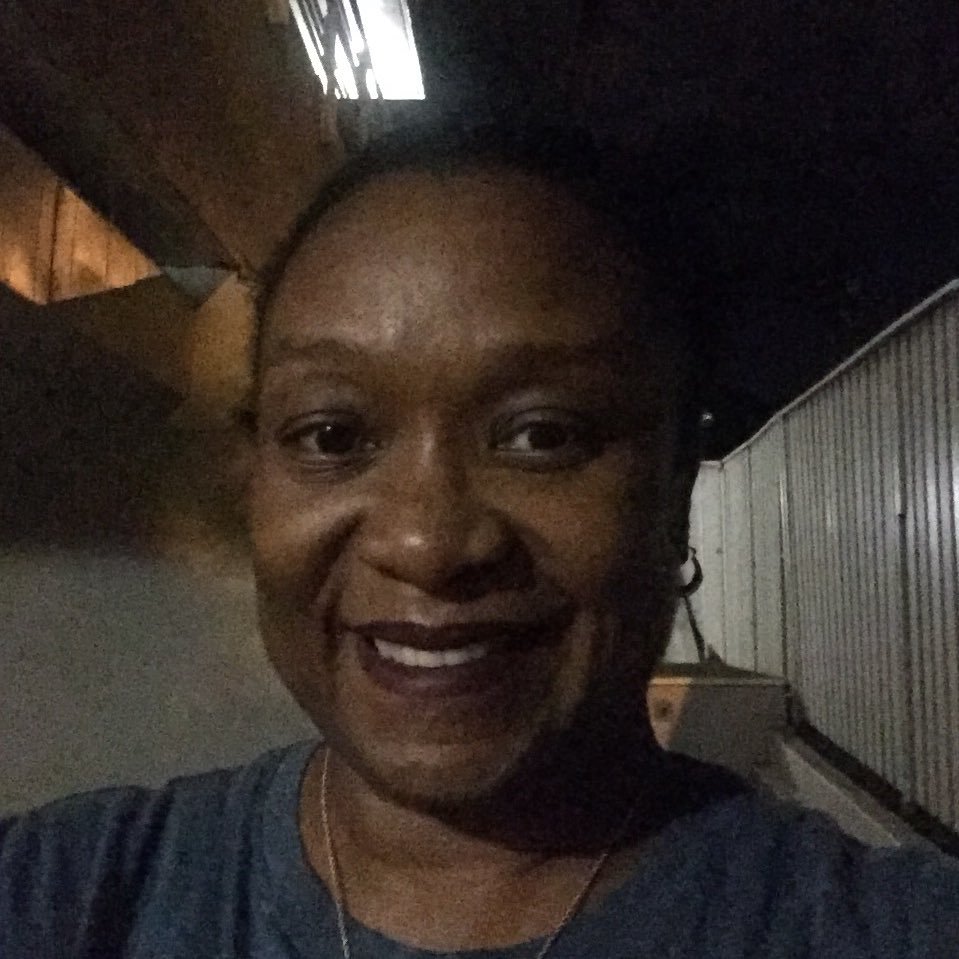 Mg14Susan's profile picture. Brazen Hussy - Navy Veteran #livinherbestlife - Duke & Duchess of Sussex Supporter! Music, Literature, Theater… ❤️ I appreciate art in all its forms. 🤙🏾🥂🌺🌈