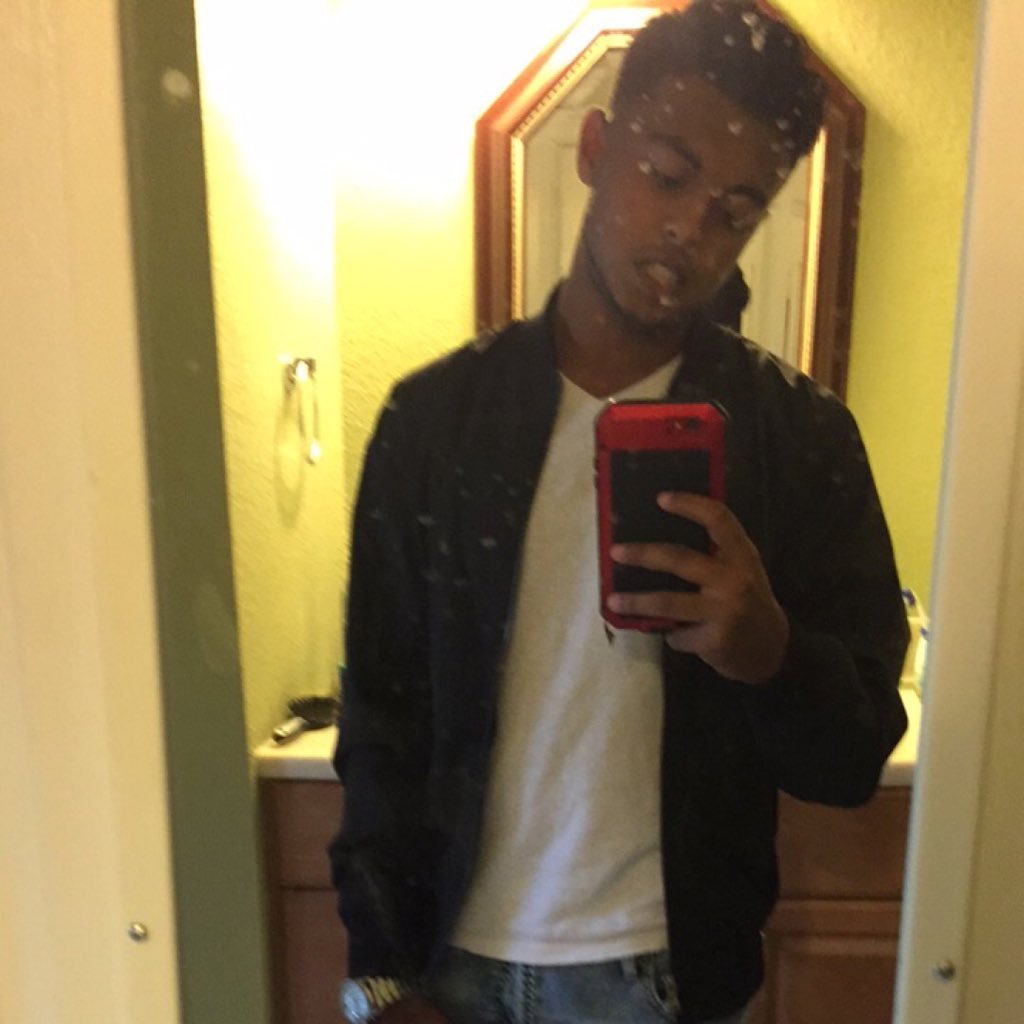 zachmoonab24's profile picture. 