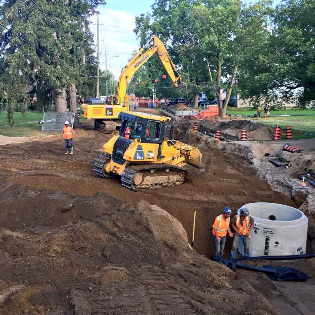 Excavating, Grading, Sewer, Water Main, Parking lots, Road Construction, Trenching, Septic, Drainage, municipal, agricultural, commercial, residential.