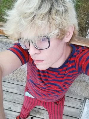 RiverJacobs's profile picture. got my finger on the pulse of life, on my neck somewhere.. he/him.. wearing a stupid man costume.