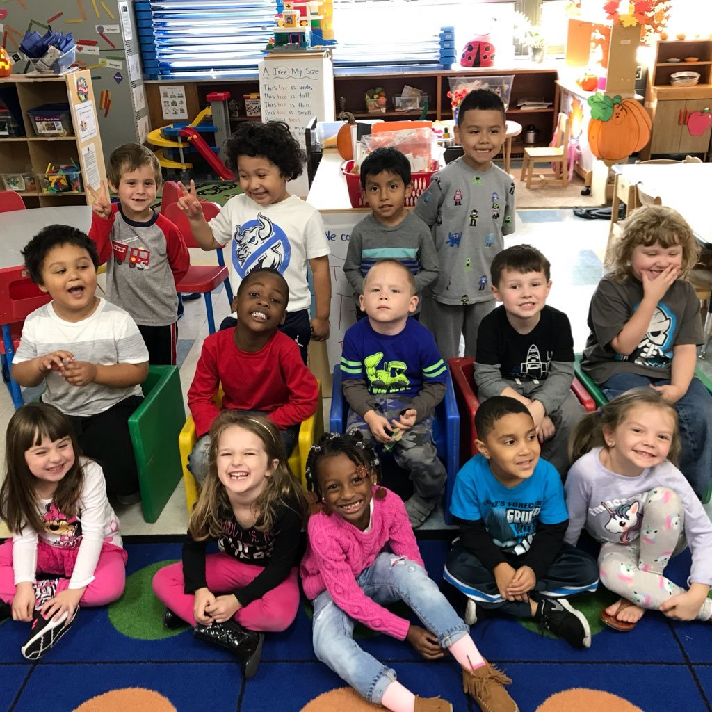 amymjones82's profile picture. 