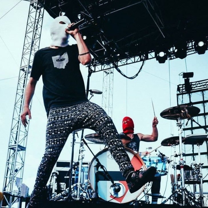 We are Twenty One Pilots Savages and so are you, welcome home |-/ @pardueaiden