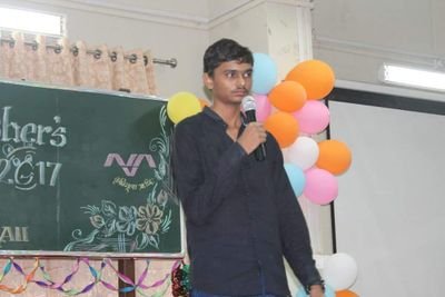 YashSavaliya07's profile picture. Student