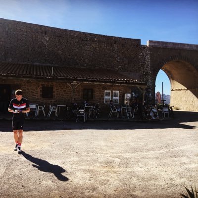 Head of Sporting Development @ Ardingly College
Former Professional Triathlete
MSc S&C / BSc Sport Coaching & Physiology @ Cardiff Met