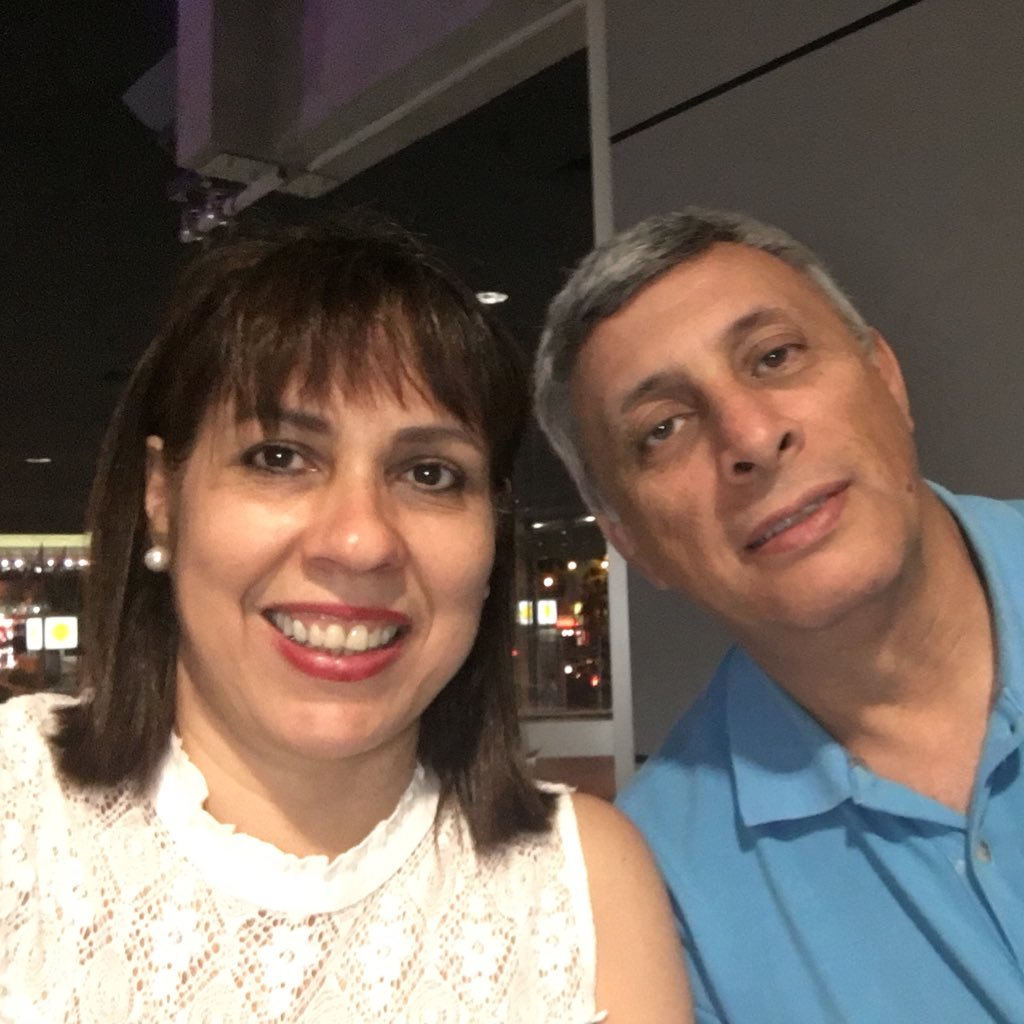 Esposa y madre catolica, vivo mi fe en lo cotidiano. Pasión por la aviación comercial Olimpia de mi ❤️