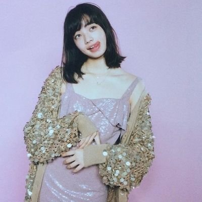 (•ocrp`) cela dit, comme je suis une rêveuse qui a les pieds sur terre, j'essaie d'agir pour concrétiser mes rêves. 光子 Anna.