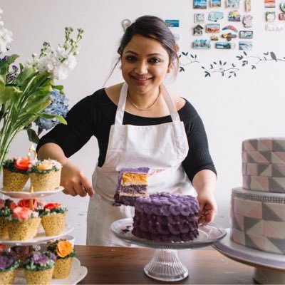 FoodJARny's profile picture. Clinical researcher by the day, cake artist by night! Foodie all day long!