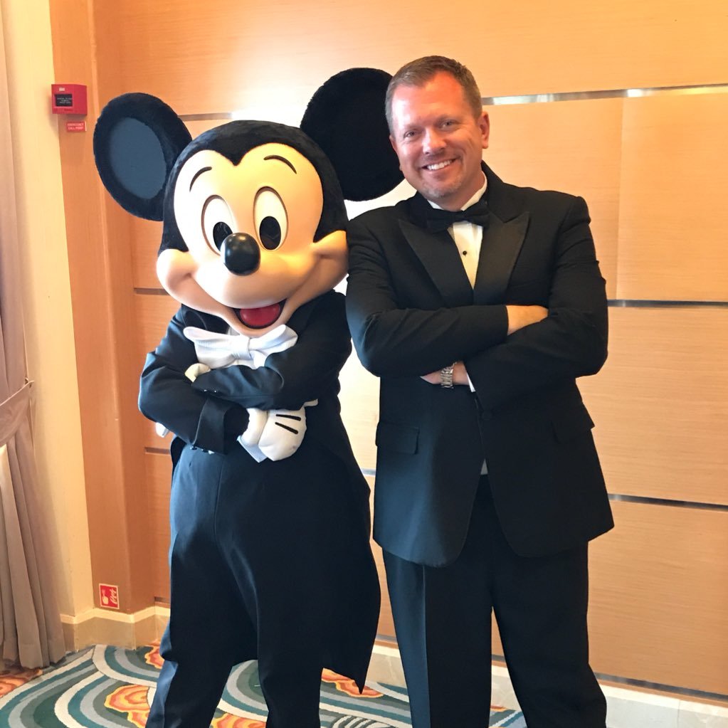 Senior Travel Consultant specializing in Disney Destinations, Universal and cruise vacations.(steve.baker@themagicforless.com)