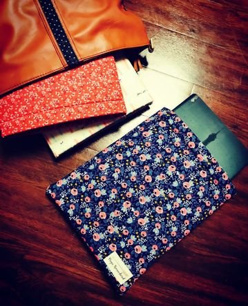 Hi I'm Joyce! Owner of an Etsy shop Pages remembered! I make booksleeves which I call Page Keepers! and Bookmark Keepers!