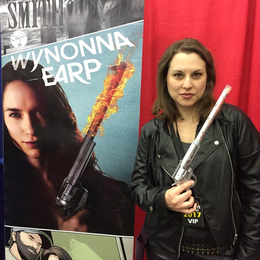Wife of @DanafromCK. Working mom of 3 (keeping tiny humans alive since 2007). Fan of #WynonnaEarp's luscious locks.