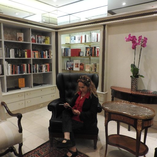 MDRebecaFdz's profile picture. Maestría calidad total y productividad ; filosofía y letras , psicoterapia gestalt . innovación , Amor a la verdad .