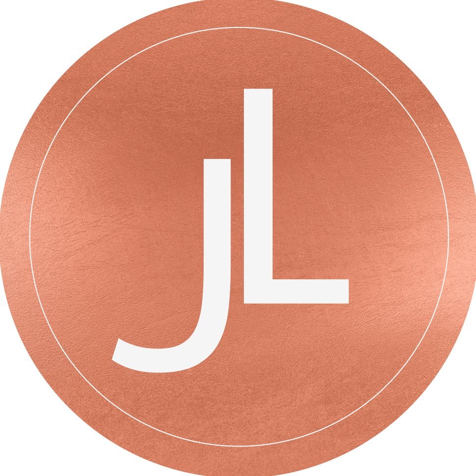 UK freelance makeup artist. Available for bridal, commercial, beauty & editorial. Find me on Instagram @ jenniferlee_makeup