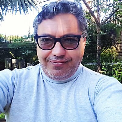 Alexlife1's profile picture. Musico, tecladista da banda Grafith, produtor musical, editor de video do LifeStudio e empresário na Orquestra Prime's.