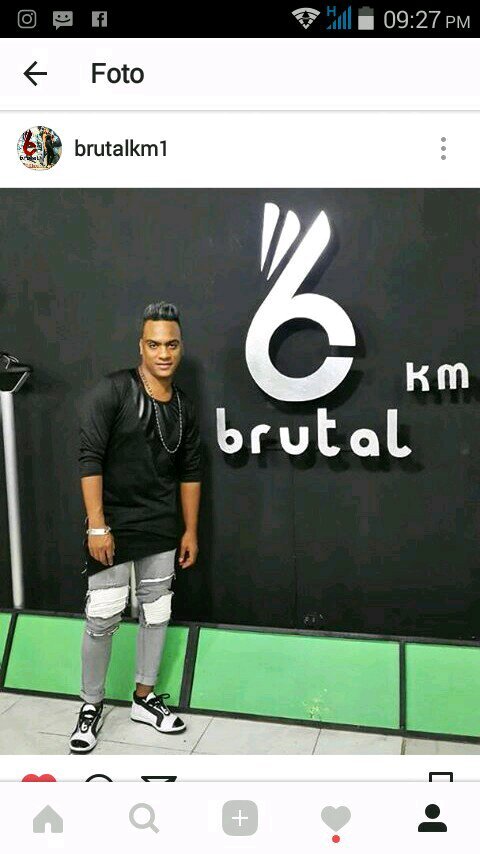 Ronald Navas Brito Cantautor Venezolano... Mi Pasión es el canto. Merengue Urbano!!! Pin:568A36FA. WhatsApp:04142726408 Instagram:Kamerunsinfin