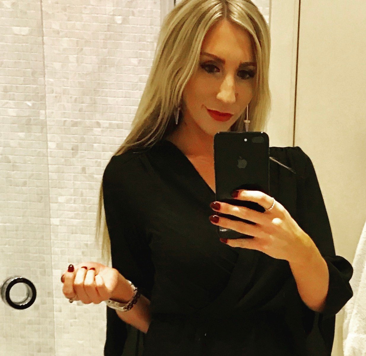 LydiaChappers's profile picture. Mad for dogs, clothes & food 💋