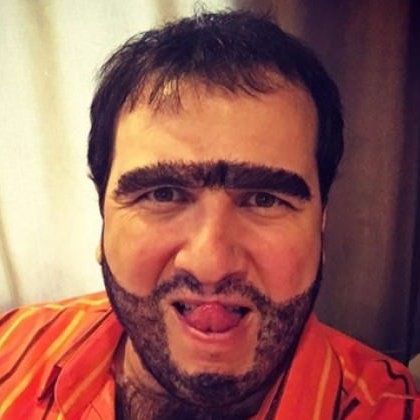 killiizmir's profile picture. English, Turkish