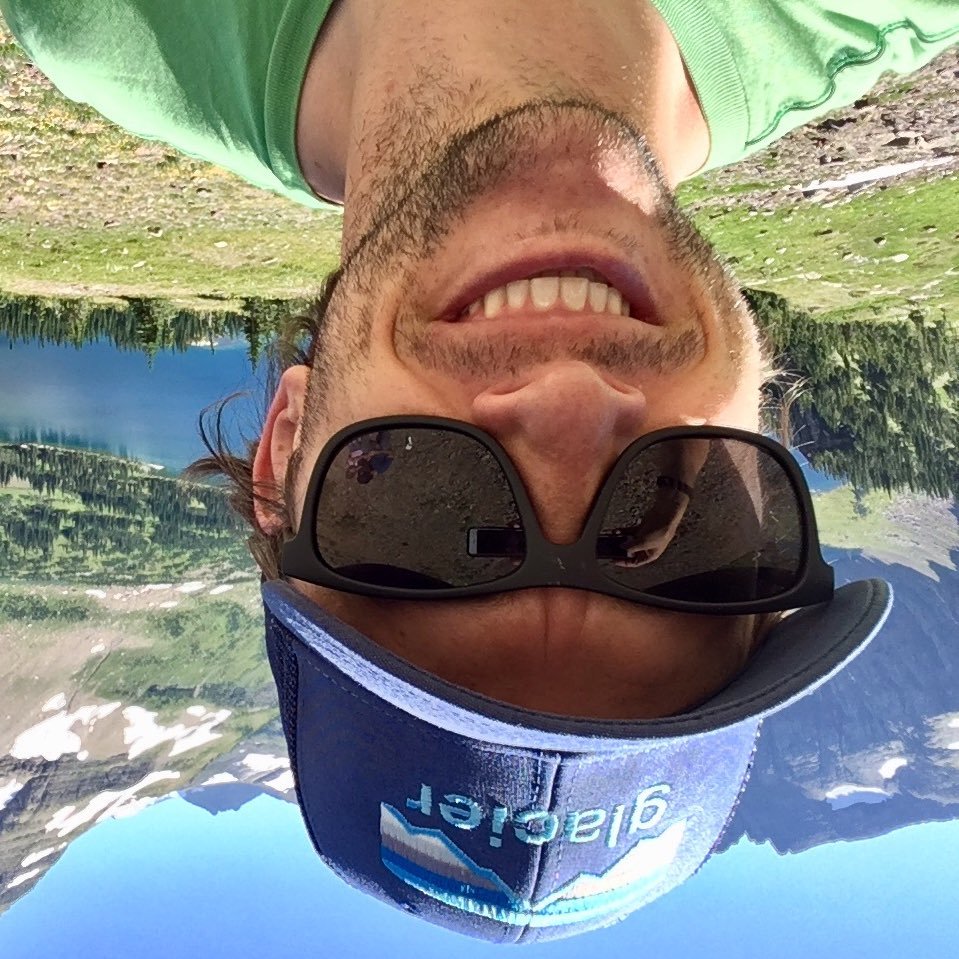 bwritesxyz's profile picture. 😂😢😍