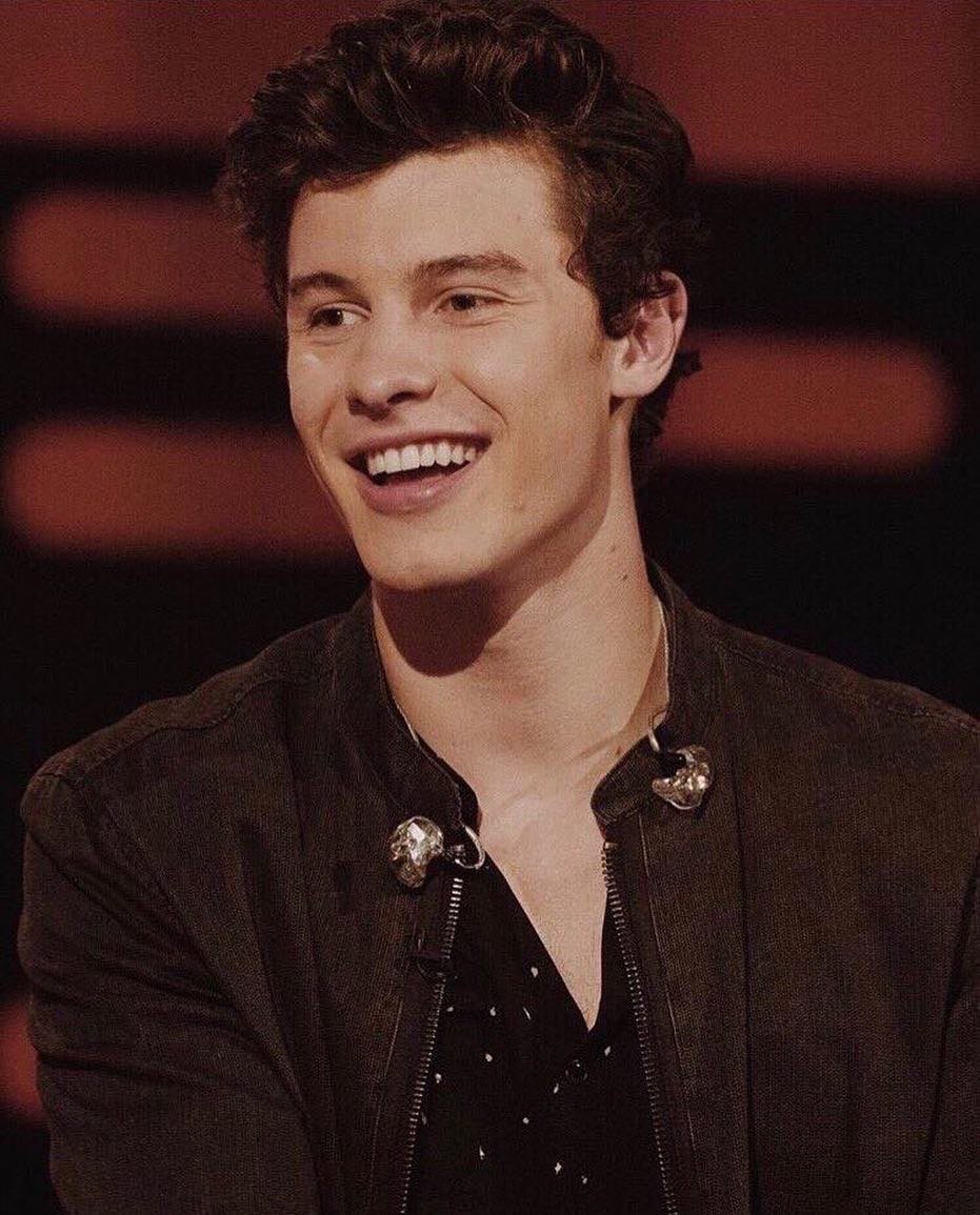 Hi loves! New Shawn Mendes update account😁 follow and tag Shawn in all posts to get a follow and s/o!💘
Make sure to check out illuminate album!!!